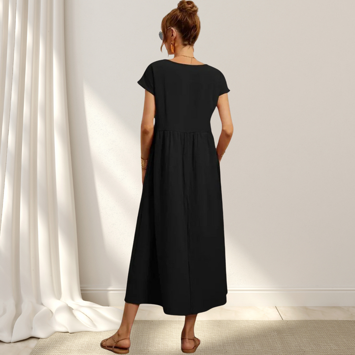 Clio™ – Elegant Sommarklänning – Lätt, Smickrande & Täcker Magen