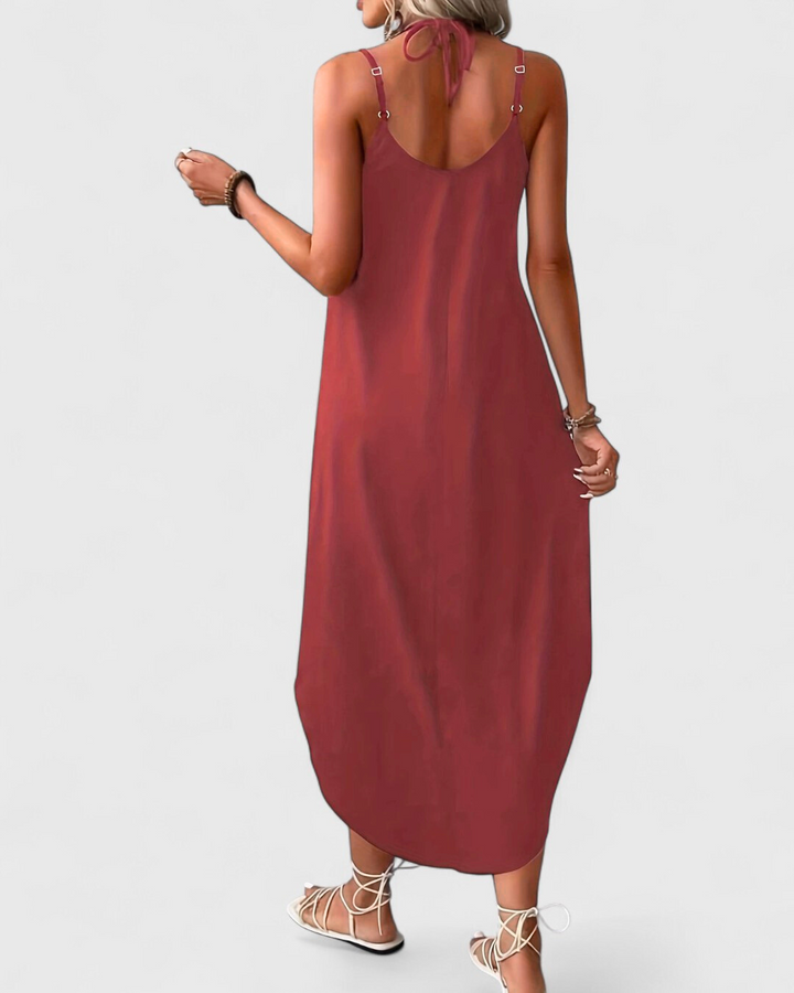 Zofia™ – Lång, Flödande Sommarklänning med Smala Axelband